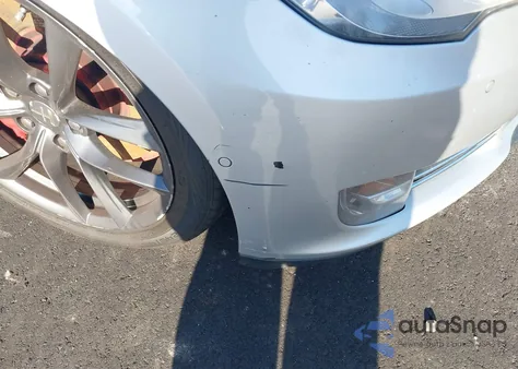 2015 Tesla Model S 70D/85D/P85D из США, поврежденный, VIN 5YJSA1H23FFP78479